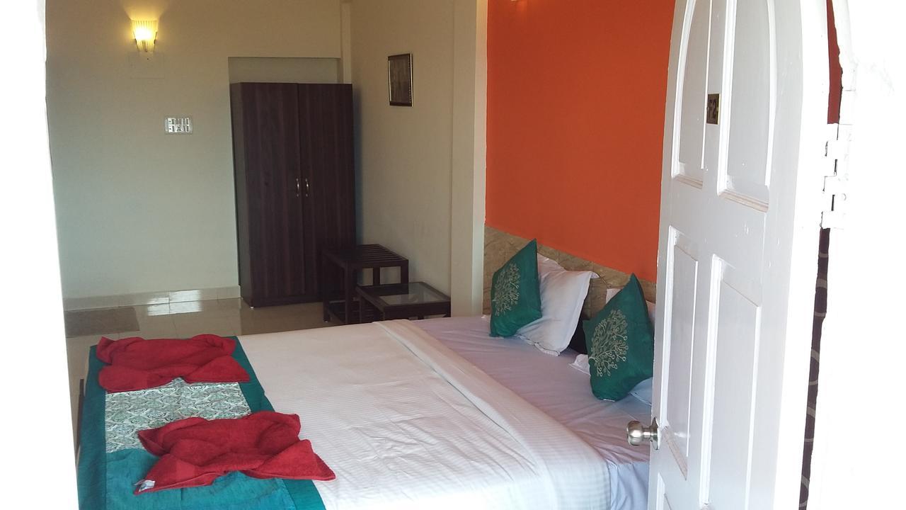 Oceans 7 Inn Calangute Exterior photo