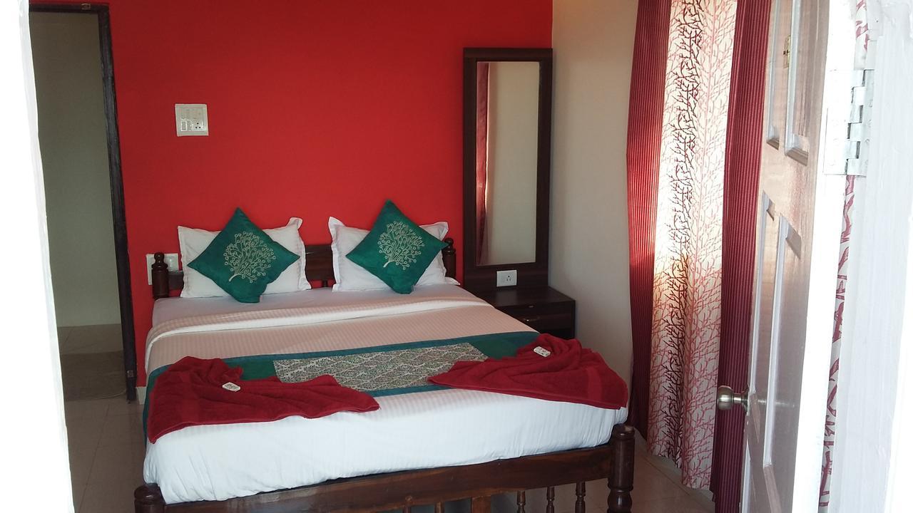 Oceans 7 Inn Calangute Exterior photo